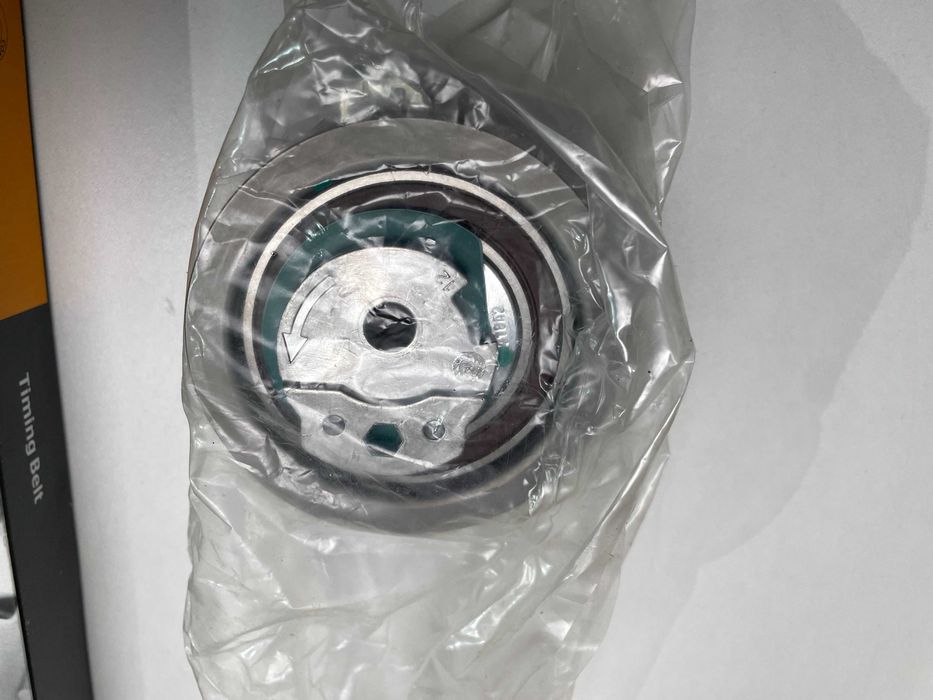 Нов комплект ангренажен ремък CONTITECH CT1216K1 за Volvo