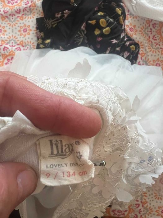 Детски рокли бели