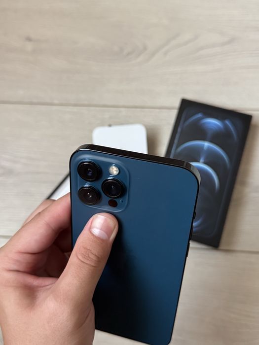 iPhone 12 Pro Max 256GB. Идеал! 10/10.
