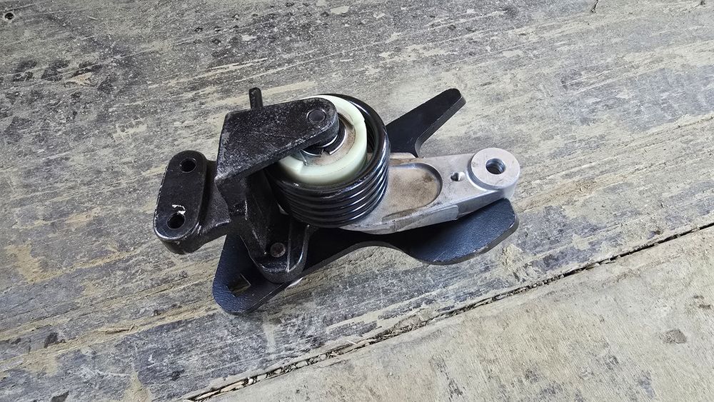 Rola intinzatoare BOBCAT curea