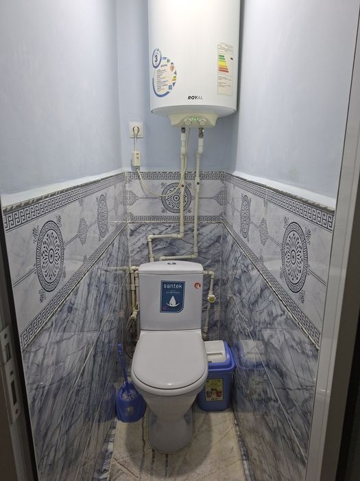 Продаётся 2 комнатная квартира адрес Сагдиана 10 дом оринтер доктор