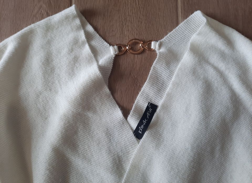 Блузи (различни) с дълъг ръкав- Всички за 15 лв.