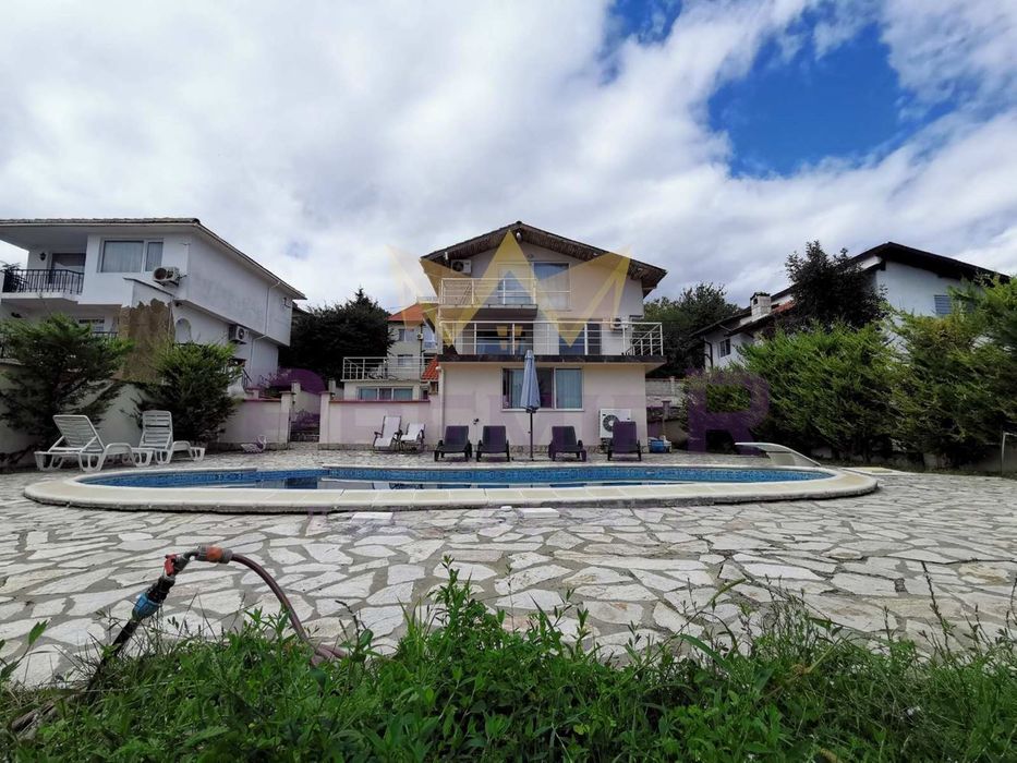 Продава се Къща в Балчик - 250 кв.м за 840 €/кв.м - Снимка #1