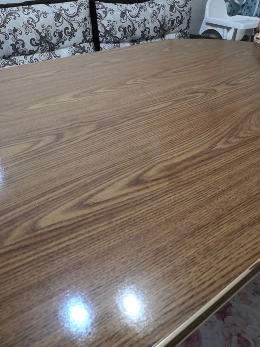 Столы для гостиной