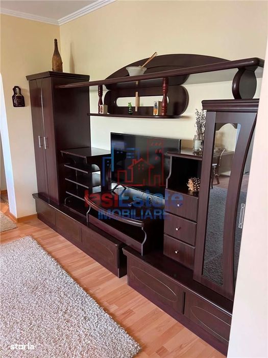 Apartament 2 camere zona Podu Ros etajul 2