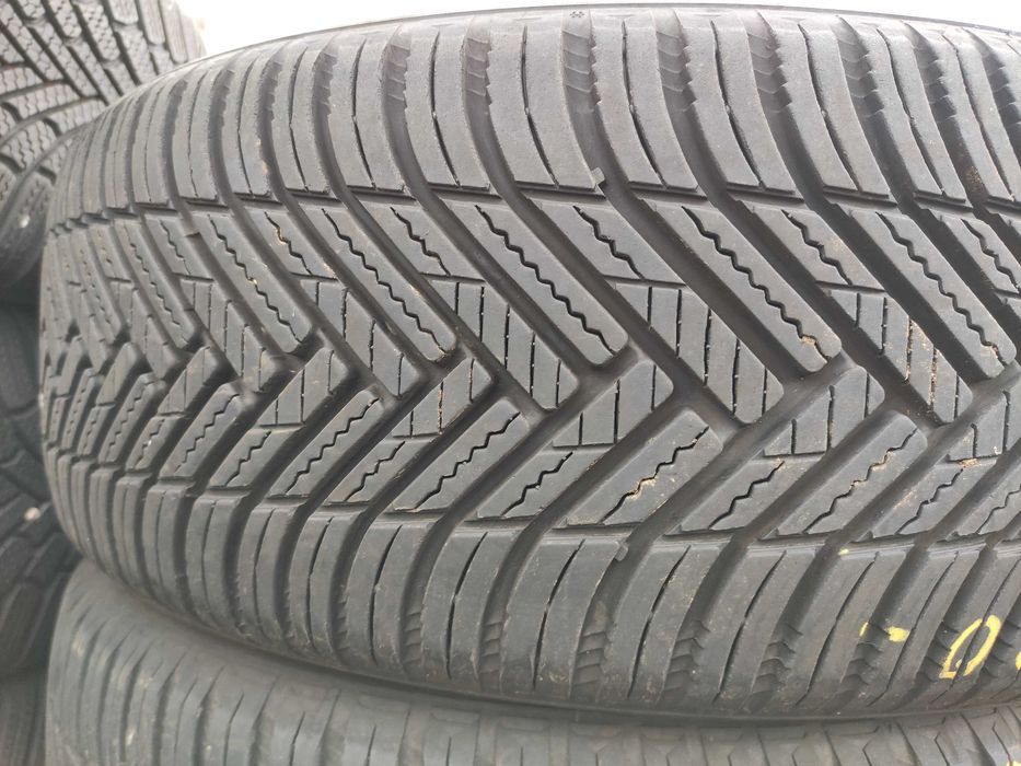 2бр Всесезонни гуми 205 55 17 - Hankook - DOT 2023
