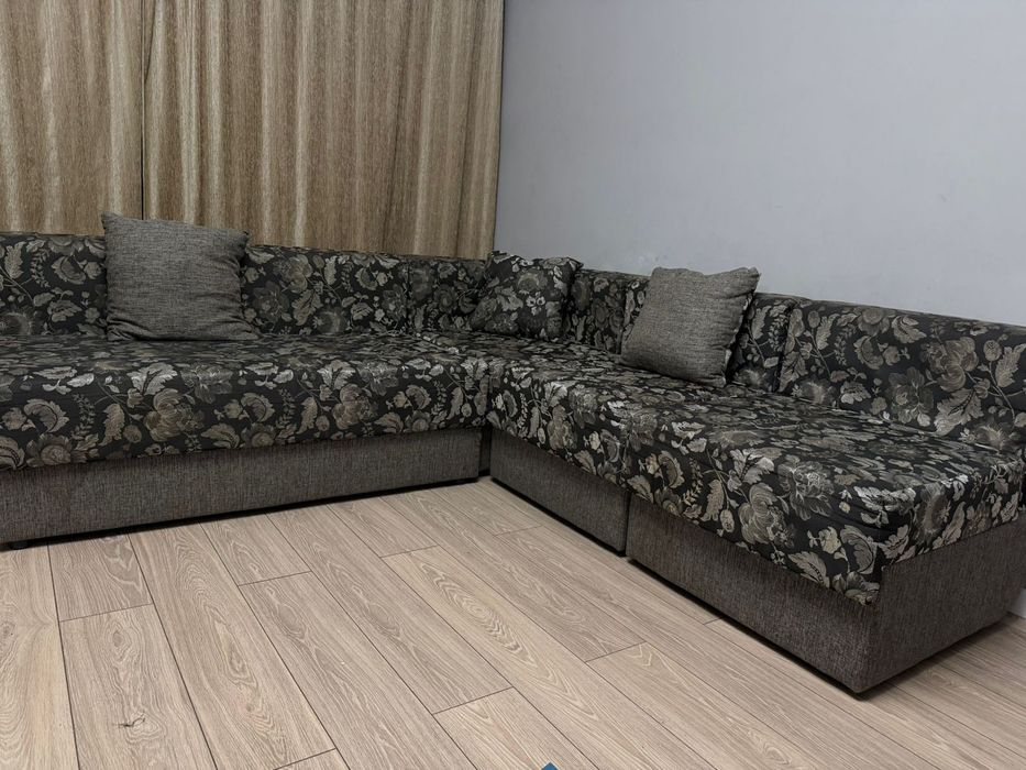 Продам угловой диван б/у г. Астана
