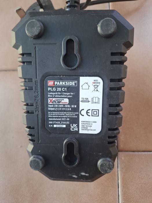 Зарядни за батерии Parkside