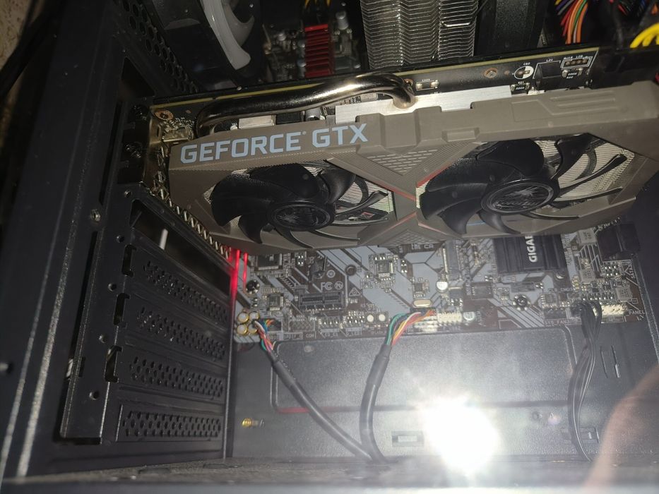 Видеокарта GTX 1660 6Gb