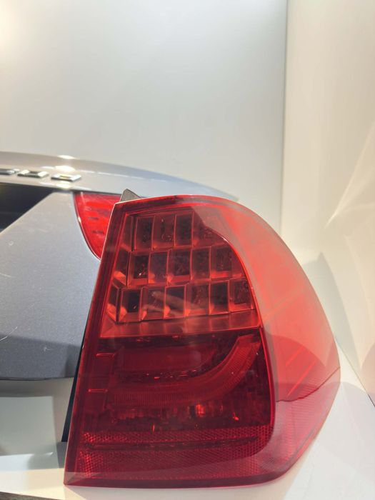 Продаваме заден фейслифт капак със стопове БМВ Е91/ BMW E91 facelift