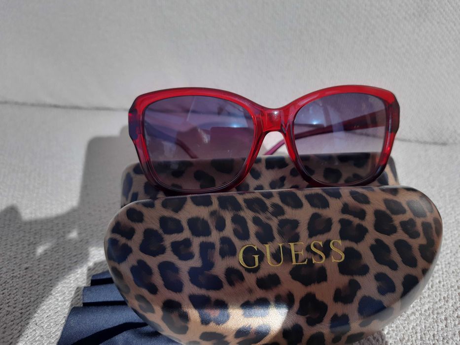 Слънчеви очила Guess