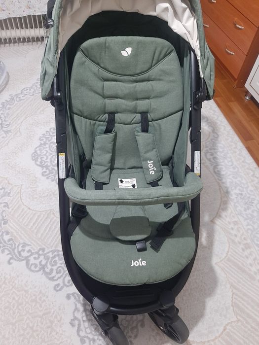 Продам коляску фирмы Joie