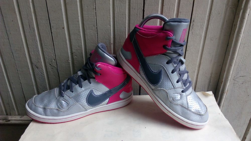 ''Nike Son Of Force Mid''оригинални маратонки 35 номер