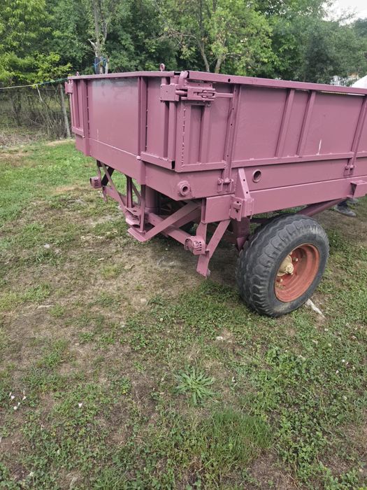 Vand remorca tractor basculabila