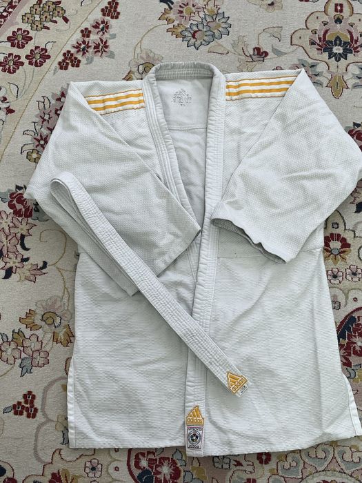 Кимоно для дзюдо модел Адидас