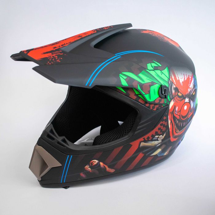 Каска подходяща за мотокрос , планински велосипед , ел. тротинетка