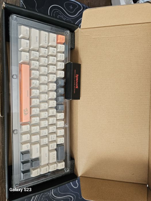 Продам игровую клавиатуру