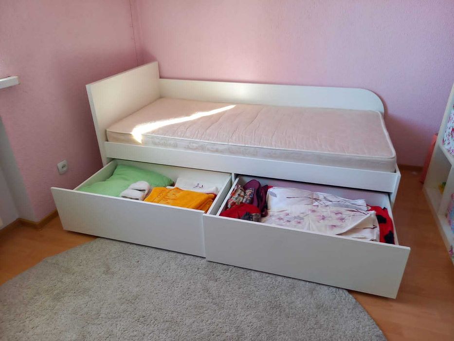 стенка горка в гостиную ; спальня