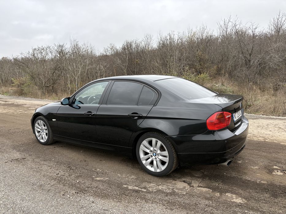 BMW e90 - 318i - 143cp