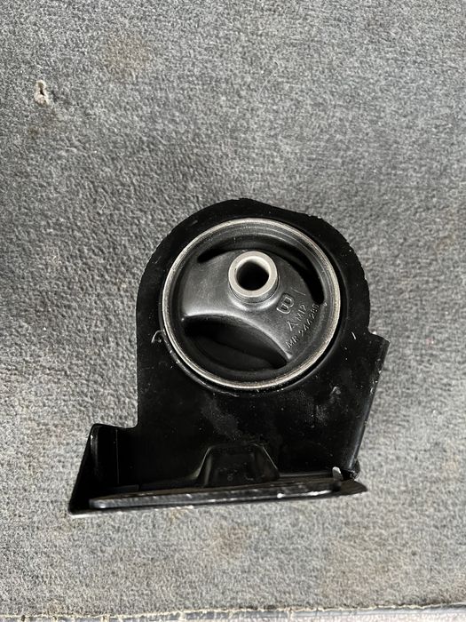 Галант 8 подушка двигателя