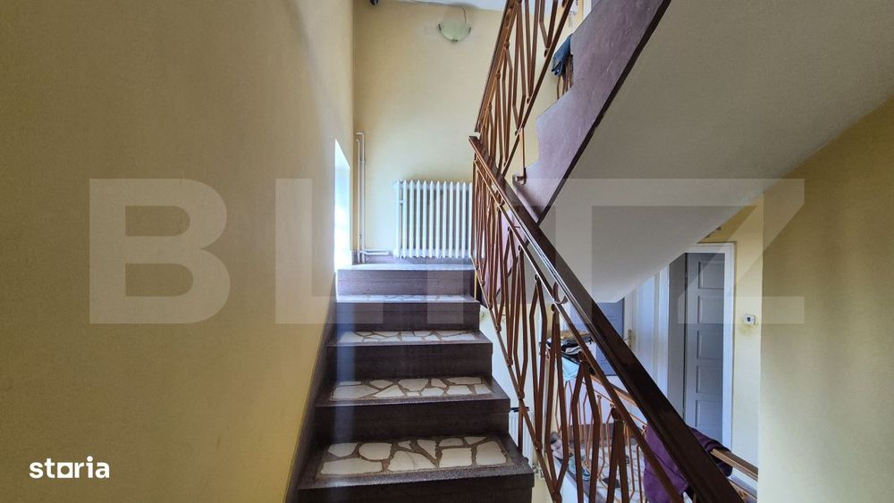 Casa de vanzare, 410 mp, teren 885 mp, zona Semicentrala