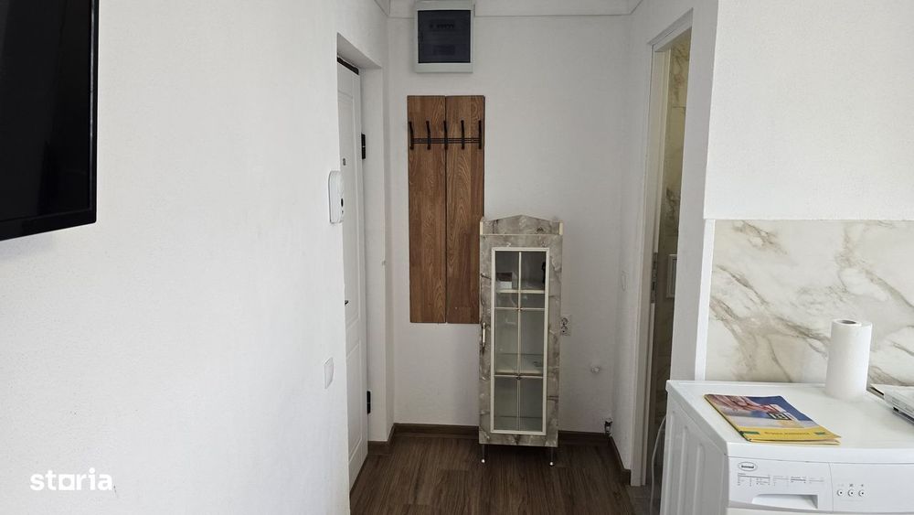 Vand garsoniera in Deva, zona Dacia, etaj 3, bloc de 4 etaje