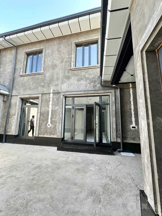 Nazarbekda Yangi ikki qavatli Uy Sotiladi, 215 m², 2,7 sotix
