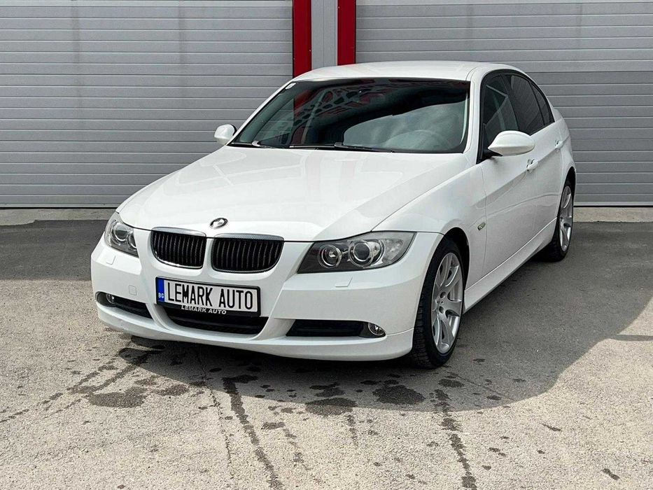 BMW 318 I 2008 г