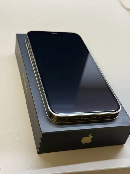 Продам IPhone 12 Pro Айфон 12 Про