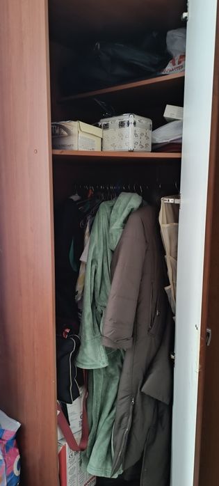 Продам шкаф угловой срочно!!!