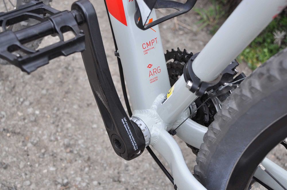 Cube Attention 29-3х10-Deore XT с хидравлика-алуминиев велосипед