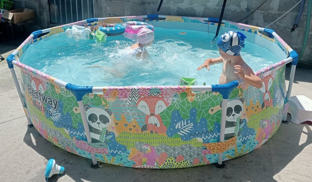 Piscină cu cadru metalic + prelată solară