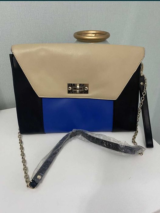 Новый кожаный клатч с ремнем