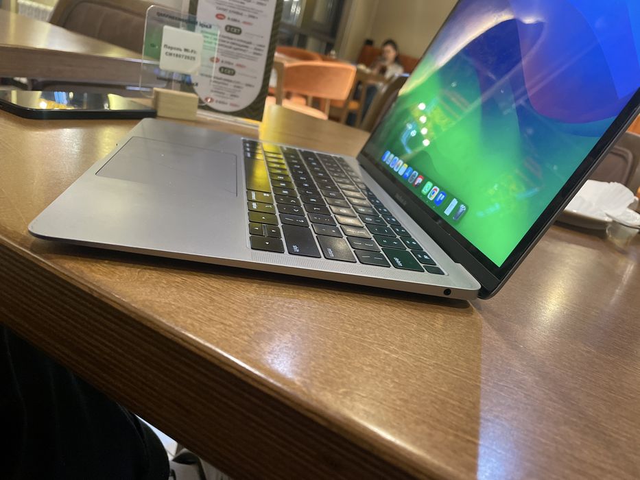 Macbook Air Retina, 13-inch, 2019
