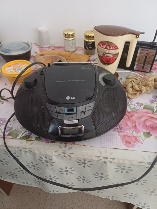 Радиоприомник000