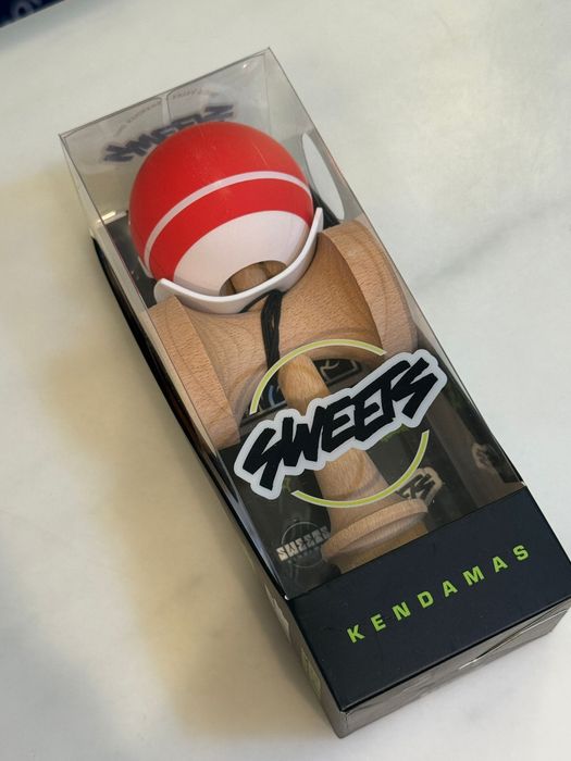 Kendama Sweets Broken Shape Tracker Red Antiskid