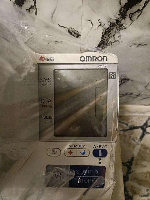 Tensiometru digital profesional de calitate superioară omron i-Q142