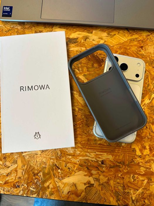 Husa iphone 17pro rimowa