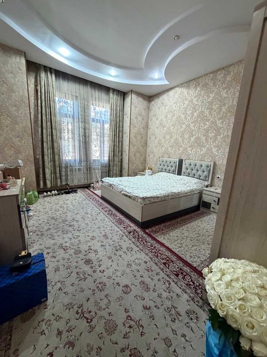 Охунбобоев Евро ремонт хонадон сотилади