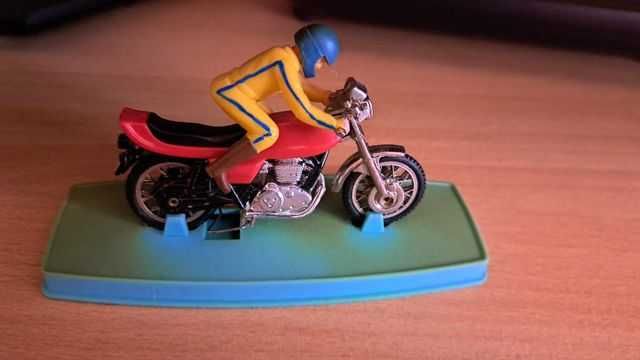 Machete / jucarii vechi