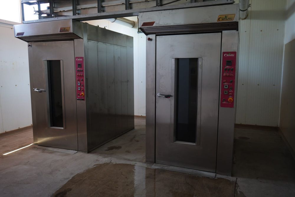 Vând utilaje profesionale pentru patiserie -preturi super