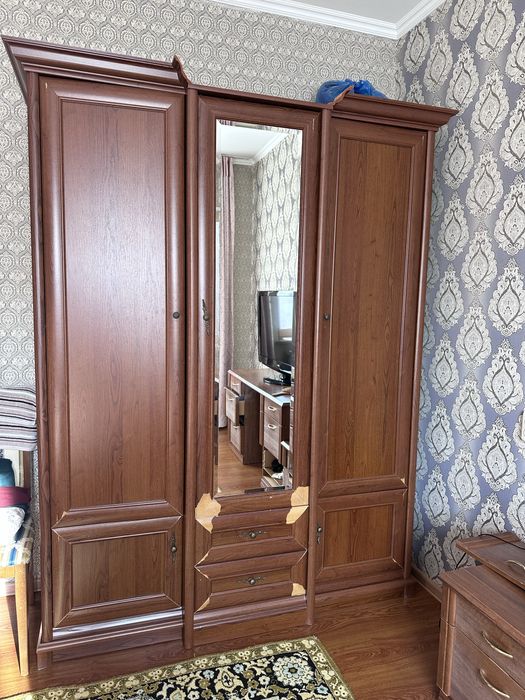 Продам шкаф в спальню