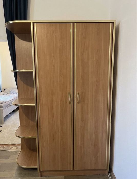 продам шкаф 25тыс торг есть.