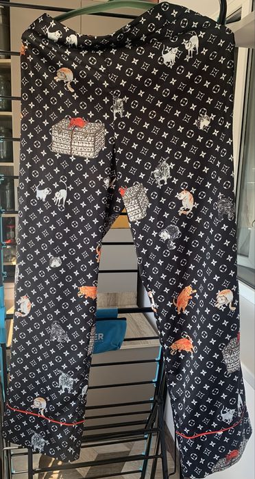 Продам пижамный костюм