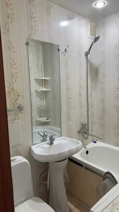 Продам 1 комн. квартиру в Уральске