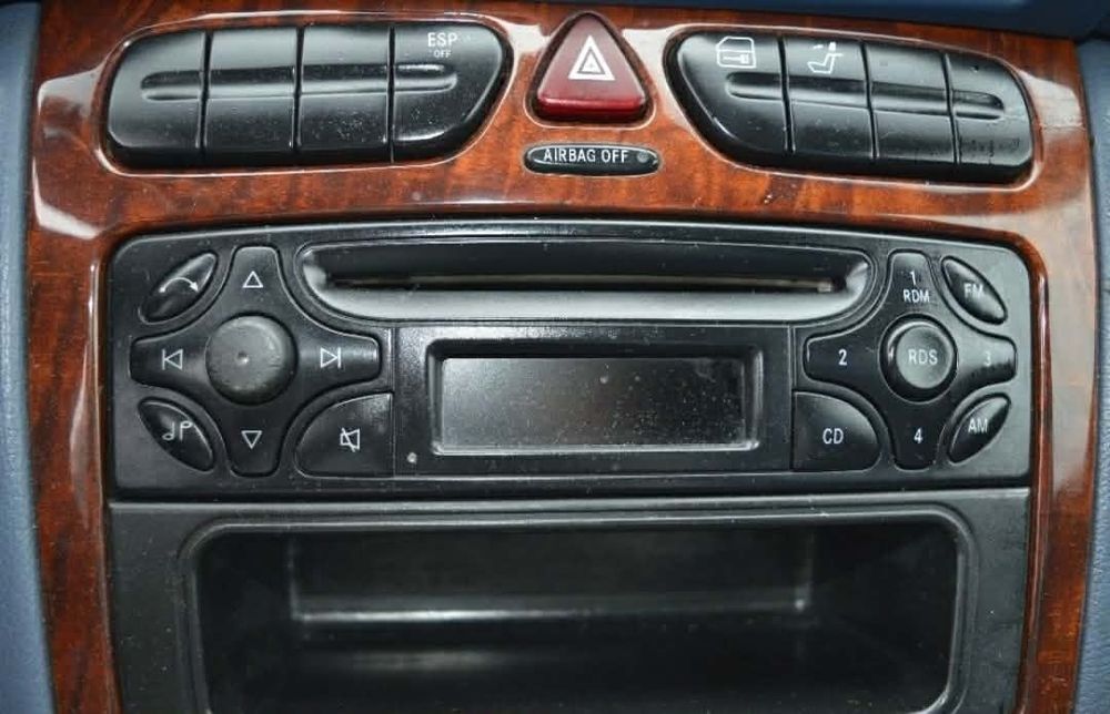 Радио за mercedes