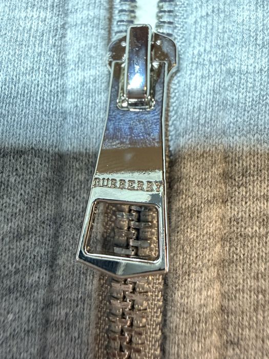 Burrbery Сив суичер М