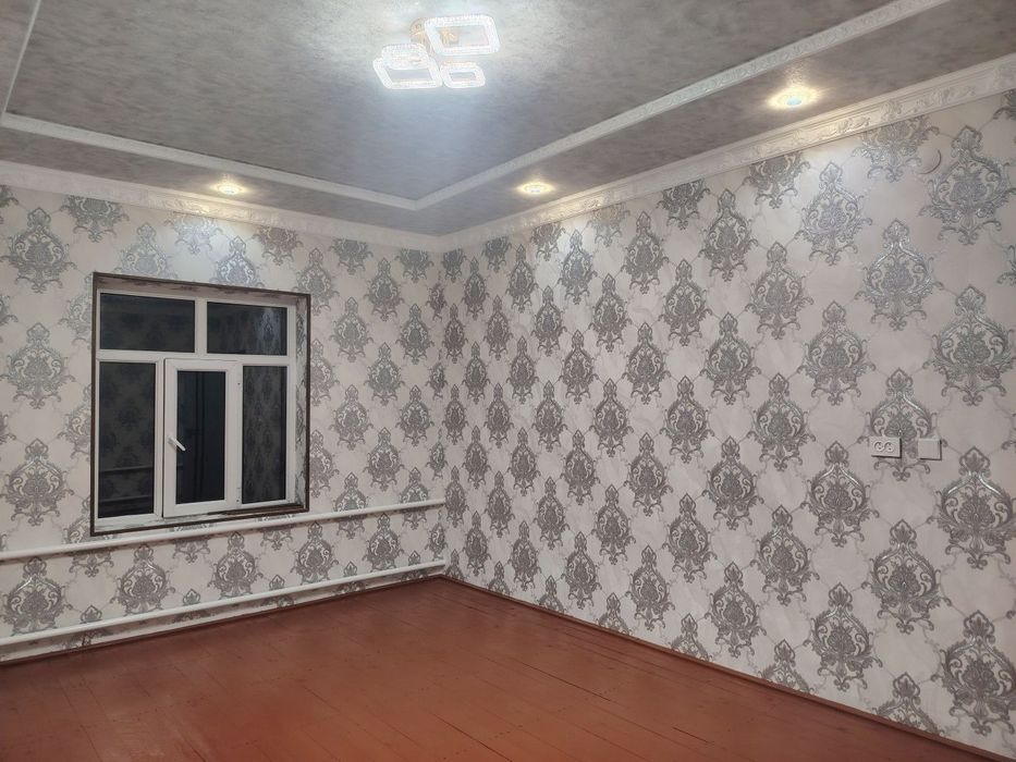 8 sotik hovli uy sotiladi