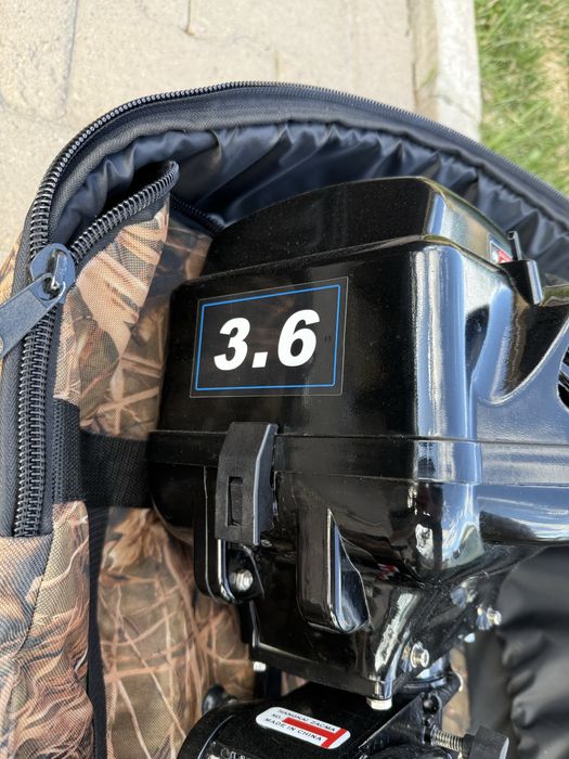 Продам лодку с мотором