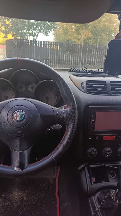 Vând alfa Romeo gt cu pachet bertone